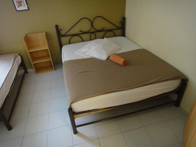 קמרון היילנדס Eight Mentigi Guesthouse חדר תמונה