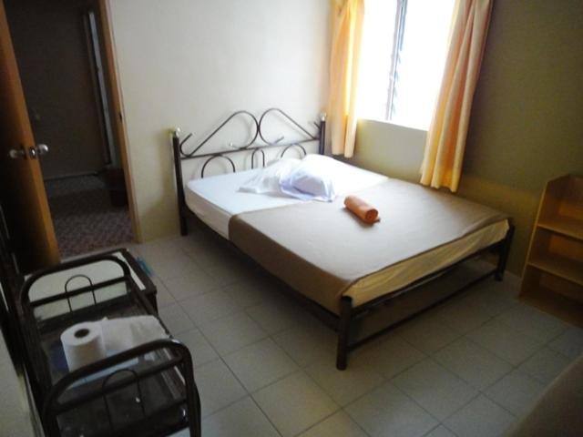 קמרון היילנדס Eight Mentigi Guesthouse חדר תמונה