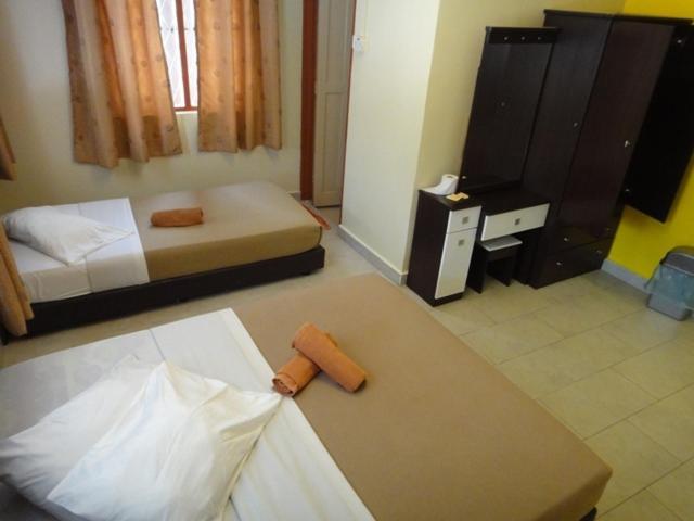 קמרון היילנדס Eight Mentigi Guesthouse מראה חיצוני תמונה