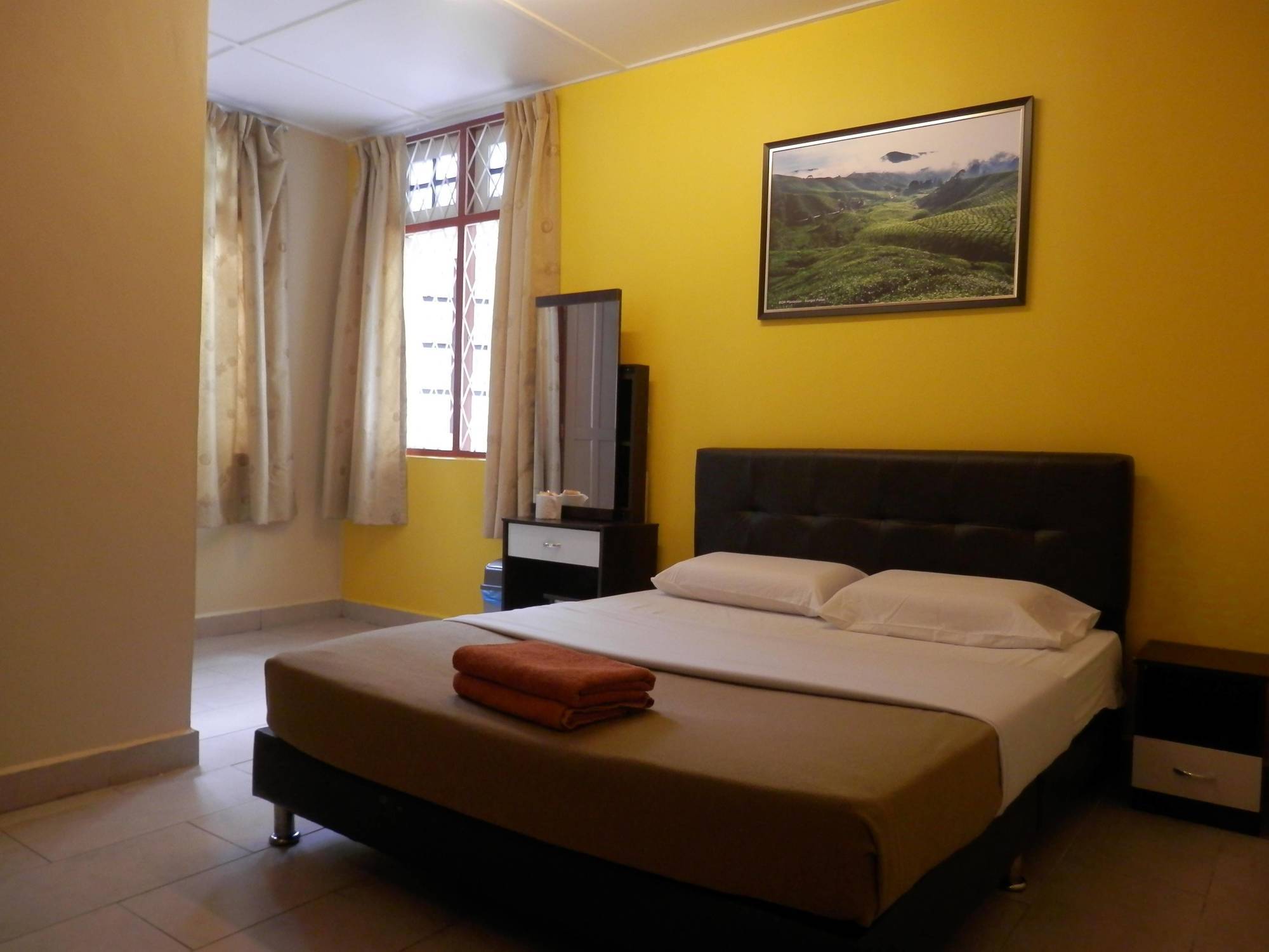 קמרון היילנדס Eight Mentigi Guesthouse מראה חיצוני תמונה